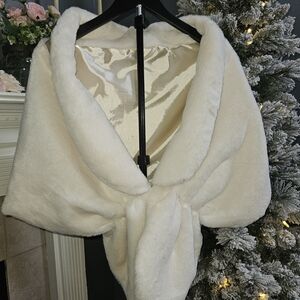 Elegant Cream Faux Fur Shawl